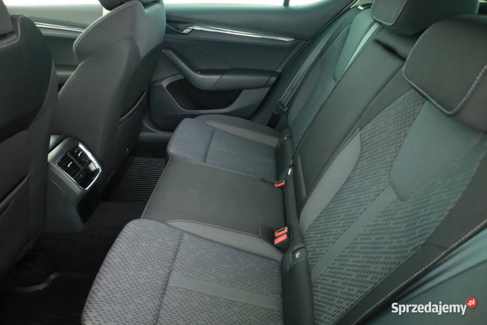 Skoda Octavia 15 TSI Piaseczno