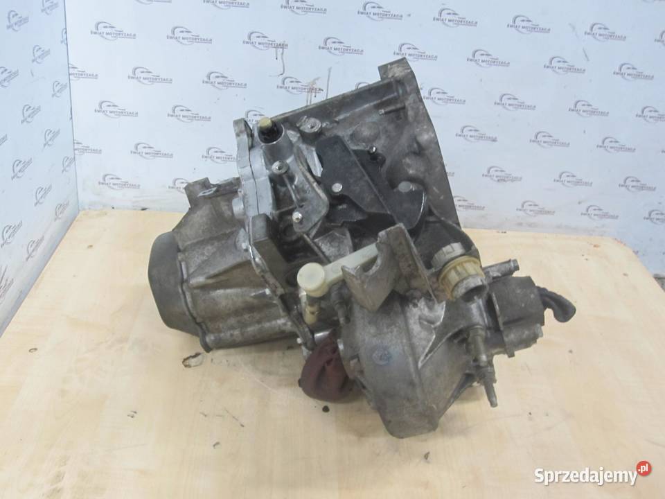 Peugeot 308 14 VTI 8F01 10FGAX skrzynia biegów Skrzynie biegów manualne