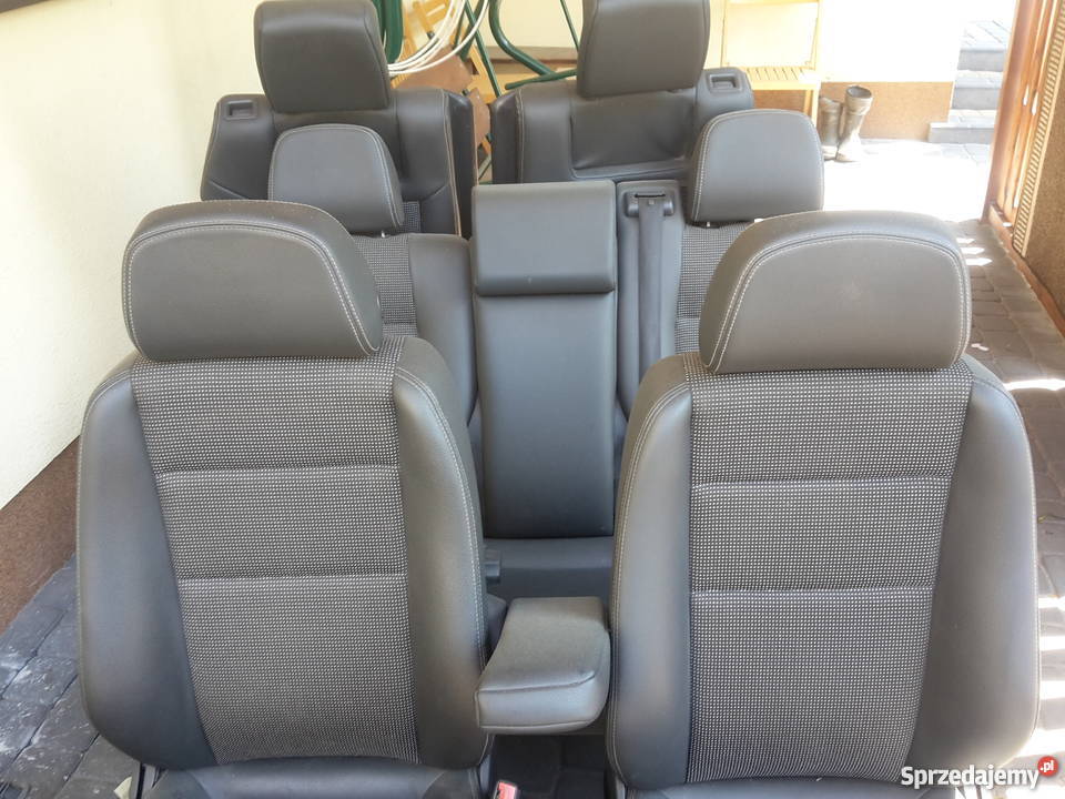 Komplet Foteli opel Zafira B 2006 Rok produkcji 2006 mazowieckie Sobienie-Jeziory