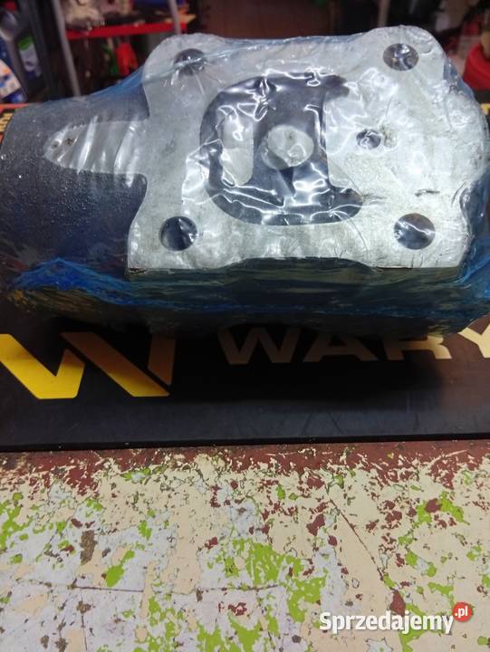 Cylinder podnośnika MF 4 Płock