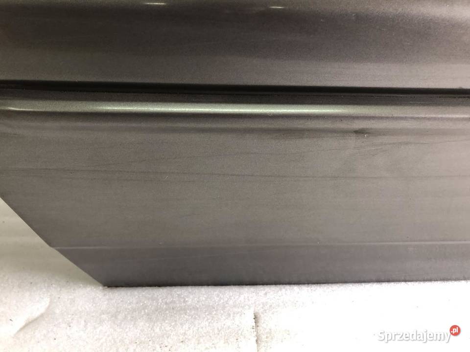 DRZWI PRAWY TYŁ JEEP GRAND CHEROKEE WJ