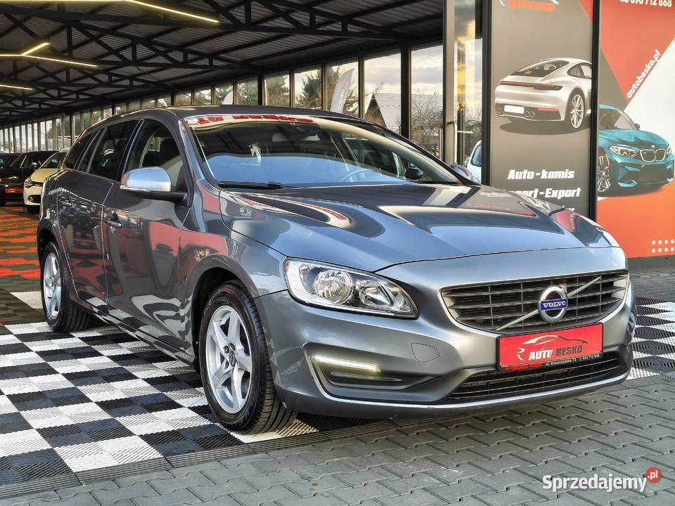 Volvo V60 20Diesel 2016r Stan Dwa kpl kół możliwa zamiana