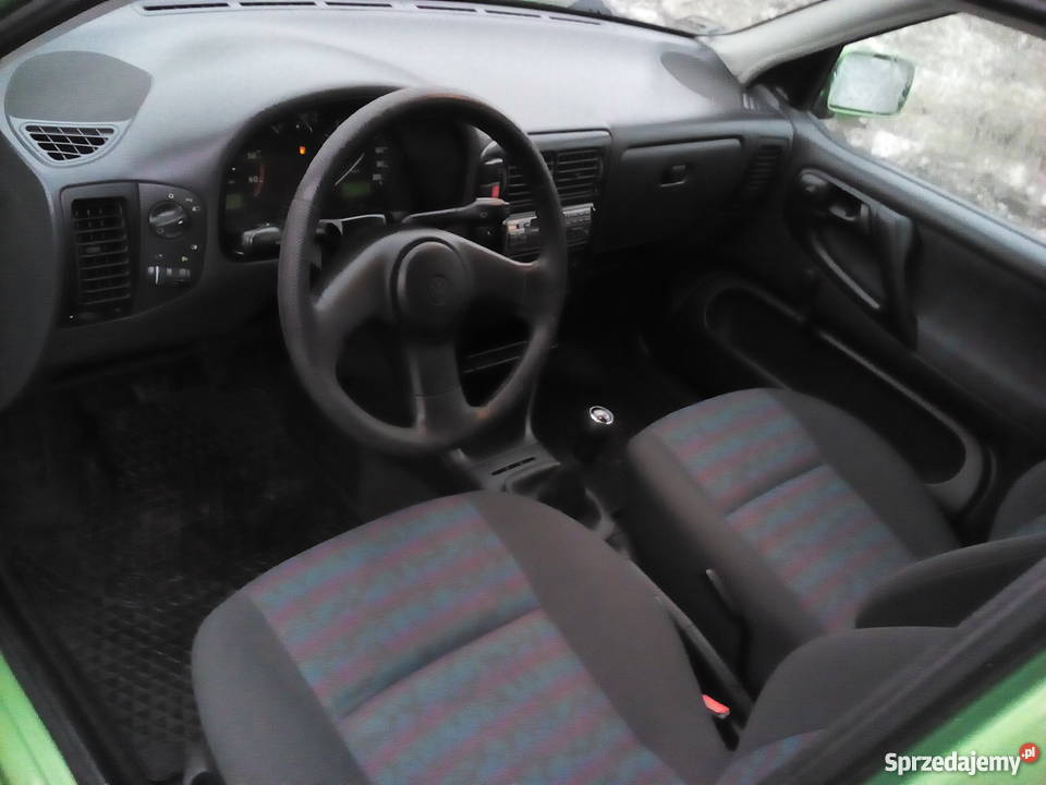 VW Polo 99r 16 benzyna Przebieg 63000 Sprawny i