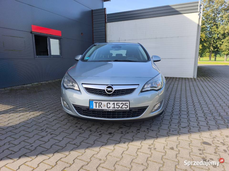 Opel Astra 16 benzyna Led Xenon Astra