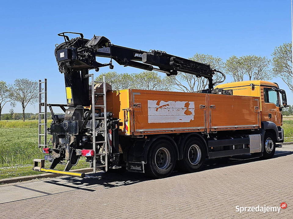 Bidowlany Skrzynia 6x4 z dzwigiem do palet Man