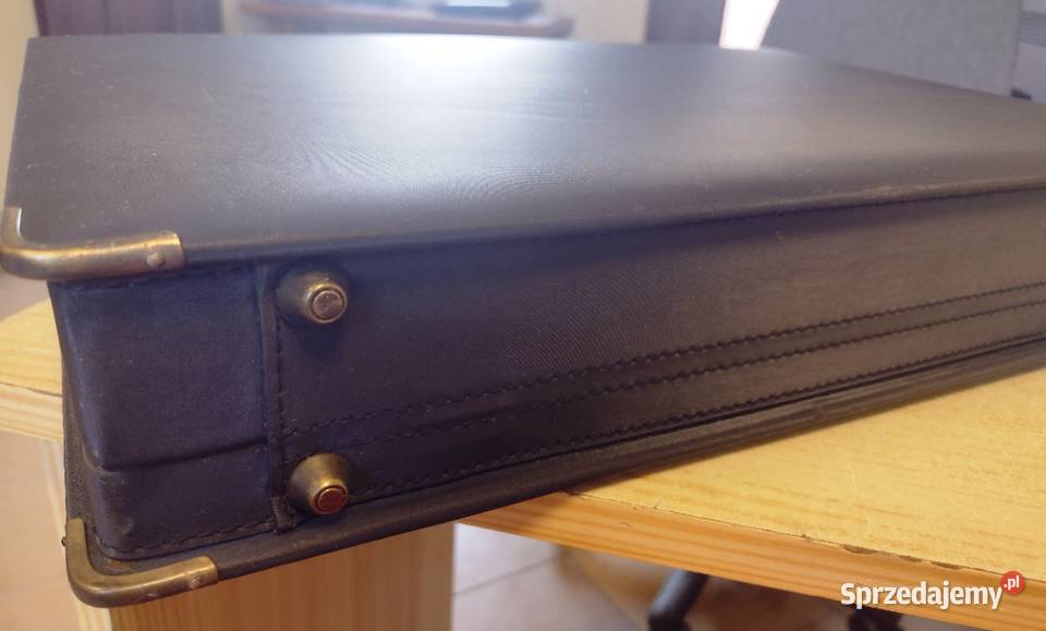 Neseser teczka dyplomatka na dokumenty Stargard