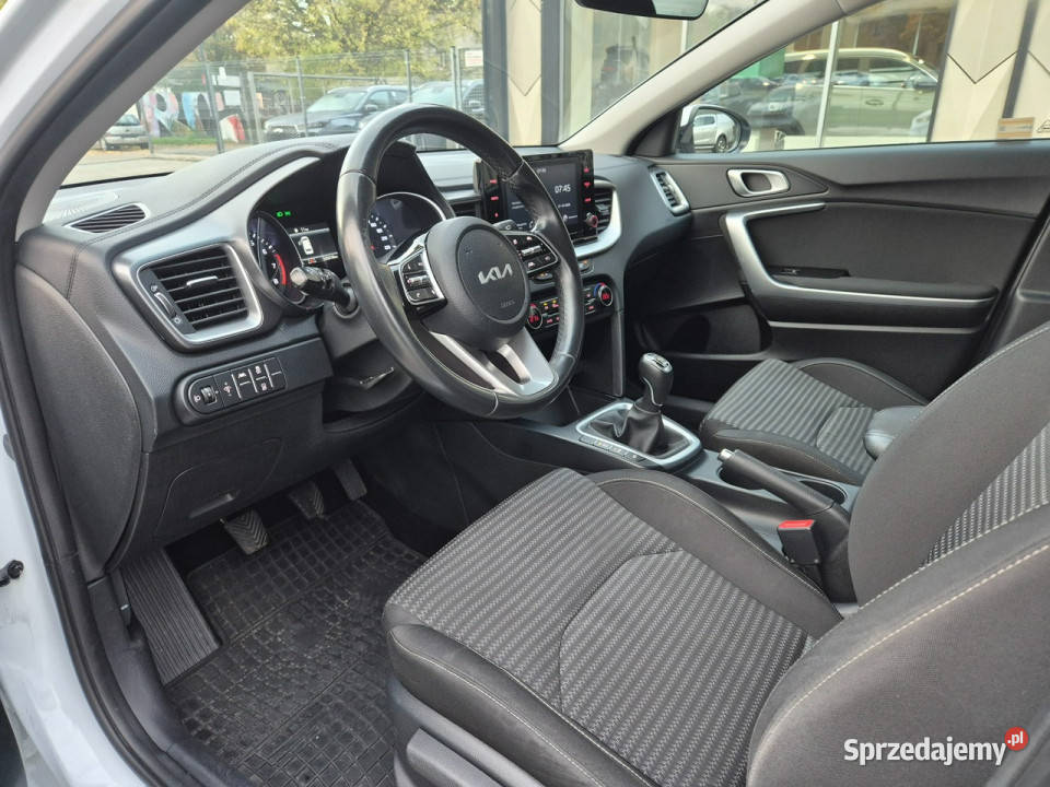 Kia Nowy Ceed 15 TGDI 160 6MT Wersja M wspomaganie kierownicy Łódź