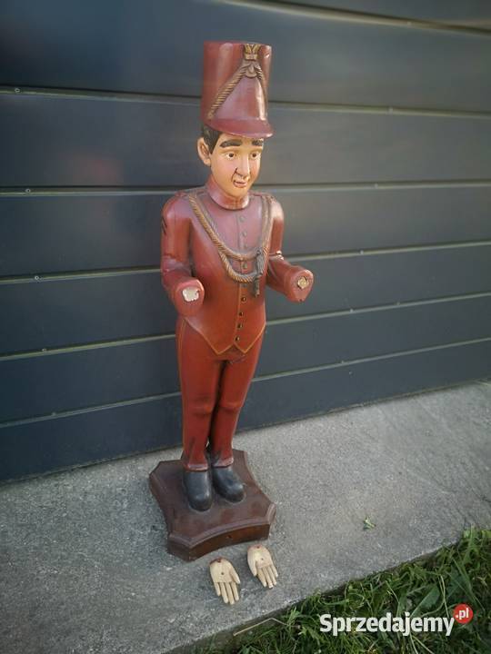 Drewniana statua figurka lokaja Aleksandrów Łódzki
