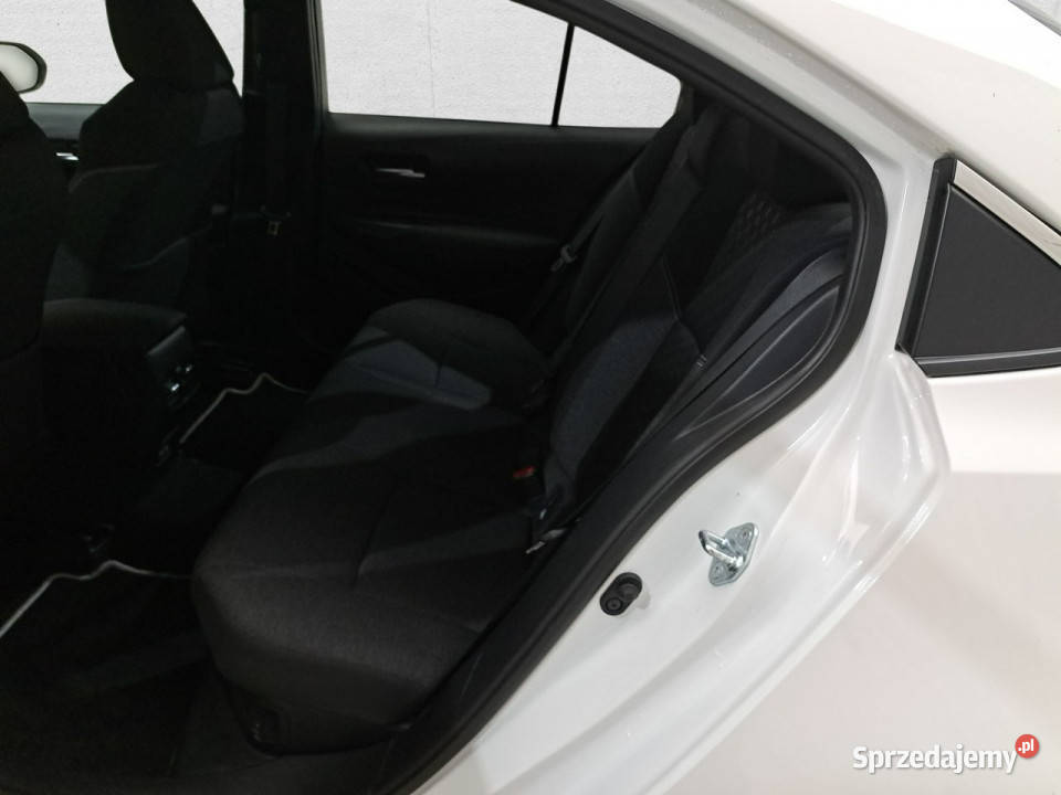 Toyota Corolla Seria E16 2012 Komorniki