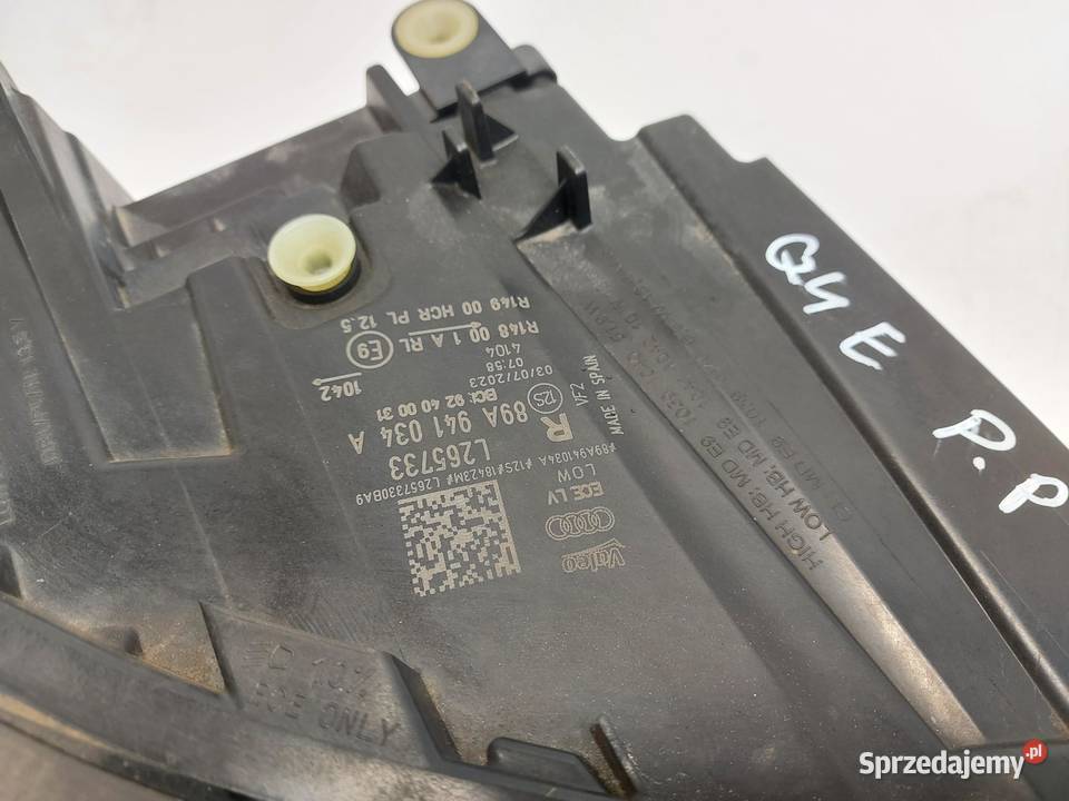 Audi Q4 ETRON 89A 89E LAMPA LED PRAWY PRZÓD osobowe