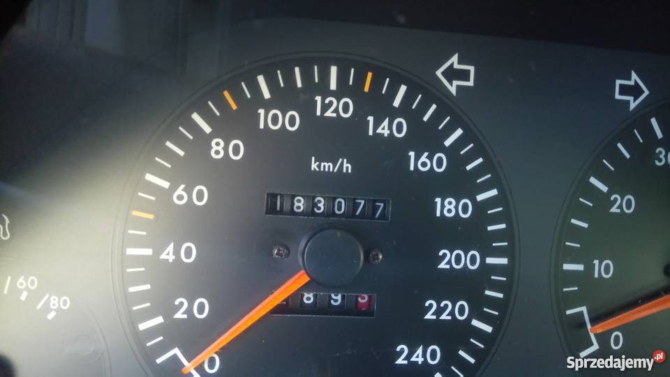 Peugeot 605 30 V6 167 Zgórznica