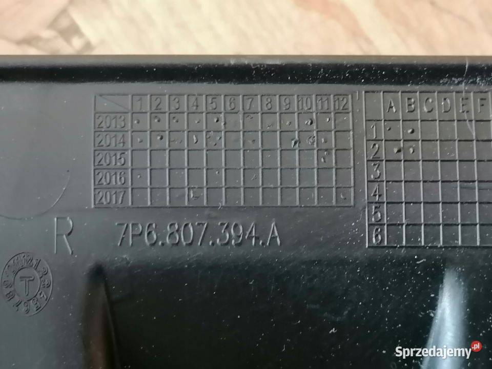 VW TOUAREG 7P ŚLIZG ZDERZAKA PRAWY TYŁ wielkopolskie Pleszew