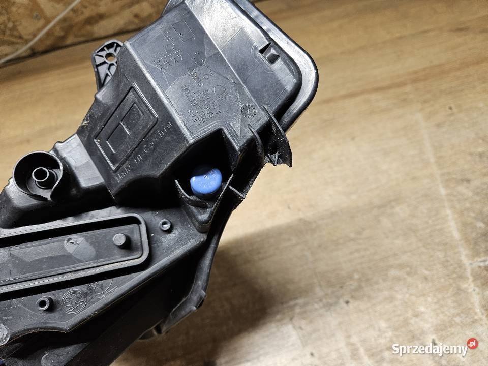 SKODA OCTAVIA IV 4 HALOGEN LED PRAWY PRZÓD Międzychód sprzedam