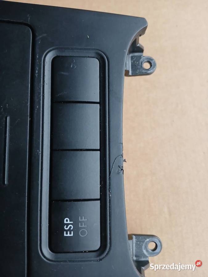 Popielniczka Golf V Rok produkcji 2004 Drezdenko