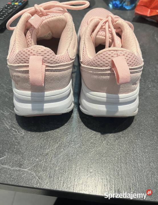 Buty 4F Ciechanowiec sprzedam