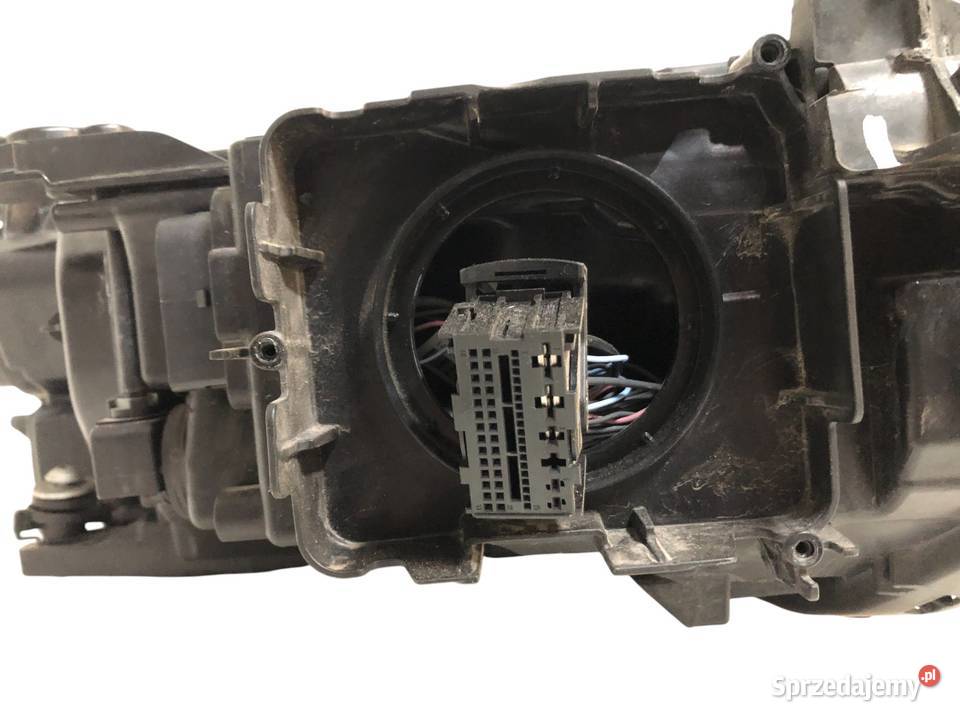 VW Passat B8 2021r LIFT Reflektor Lampa przód