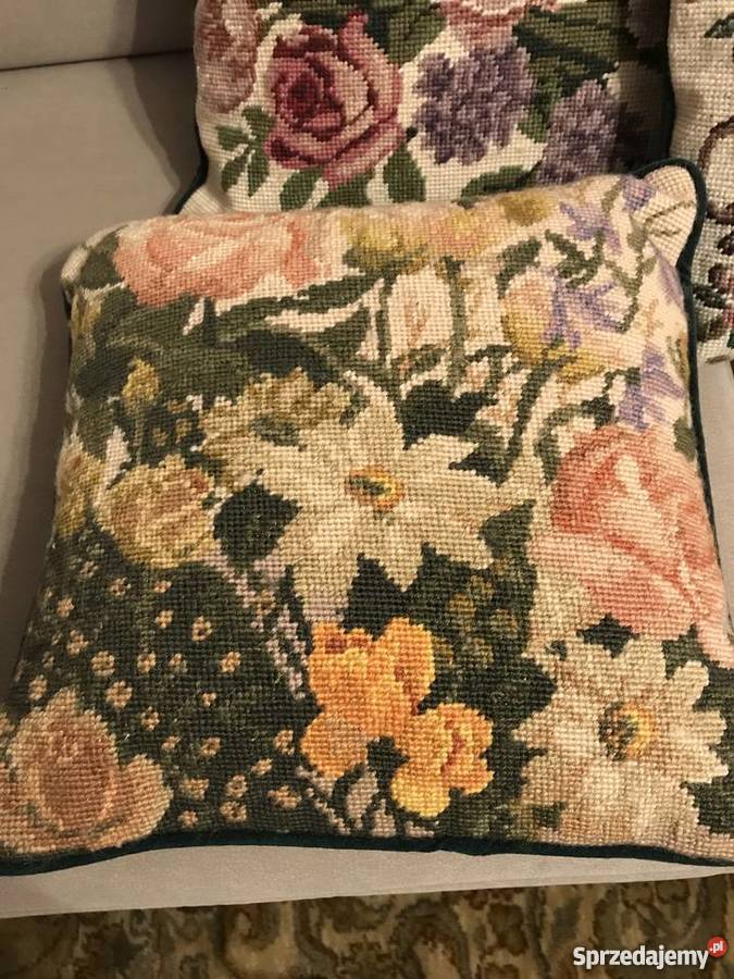 4 poduszki dekoracyjne haftowane motyw kwiatowy Warszawa