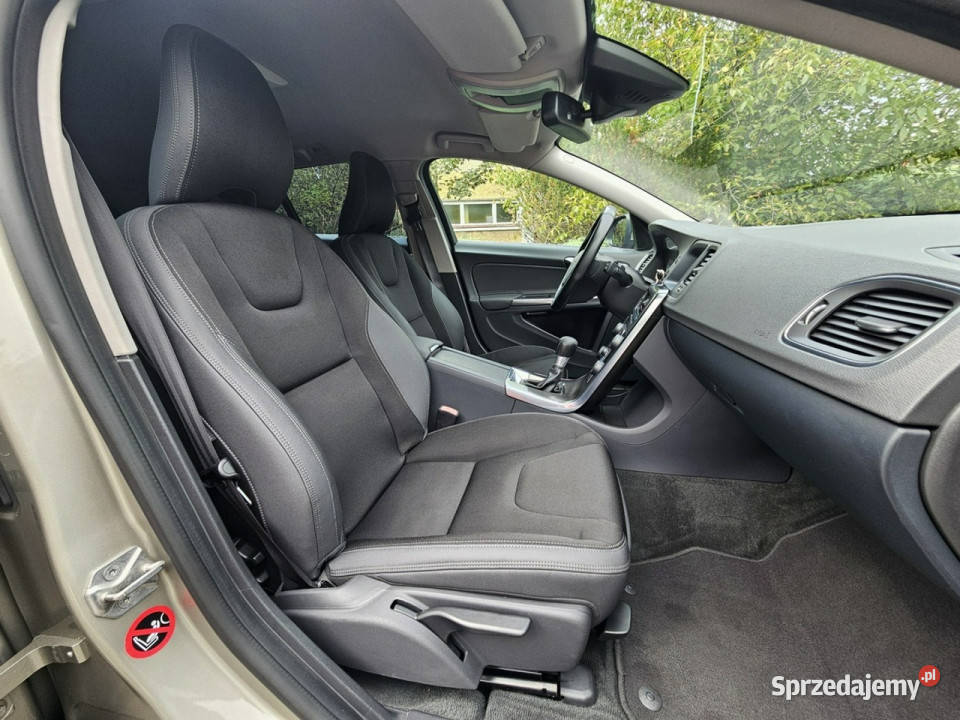 Volvo V60 20 diesel 5 cylindrów Nowy Dwumas bluetooth Opoczno