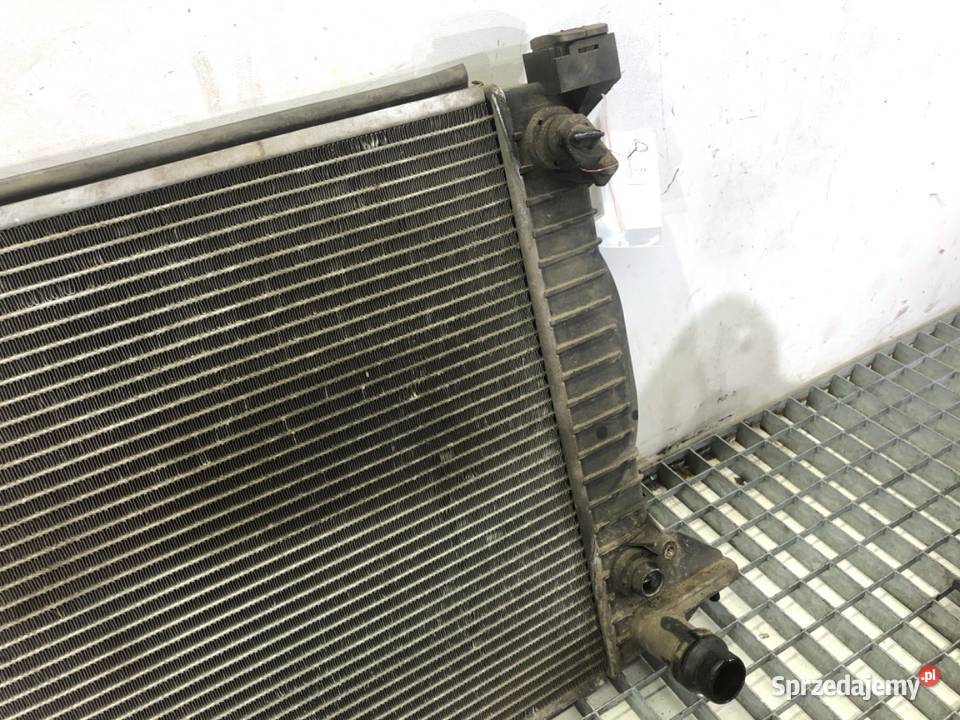 CHŁODNICA WODY AUDI A4 B6 25 163 0005 RADIATOR
