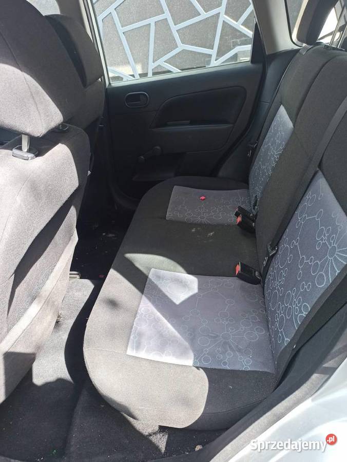 Ford Fiesta 2006r szary 5 drzwi Fiesta Chodel