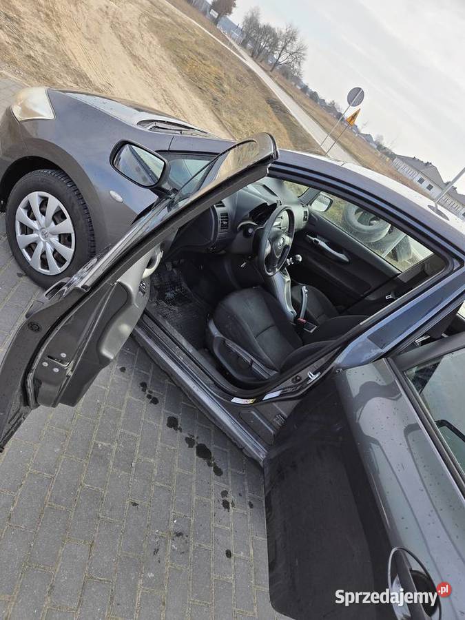 Toyota Auris 14 d4d 2009 bezwypadkowy polski Warszawa