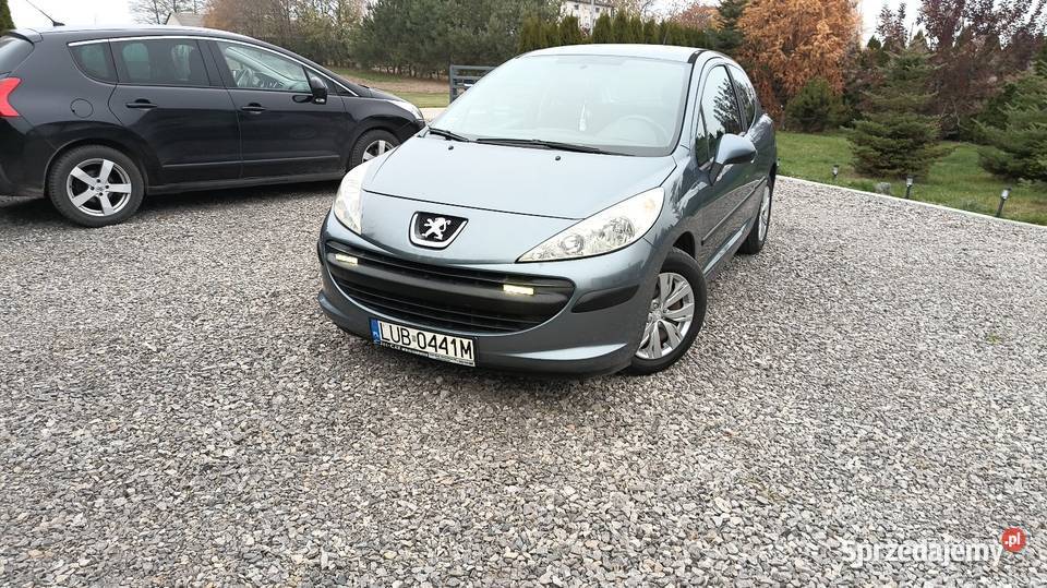 Peugot 207 1.4 benzyna