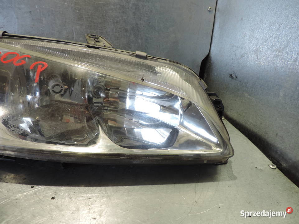 LAMPA PRAWY PRZÓD PEUGEOT 306 FL Nowy Sącz sprzedam