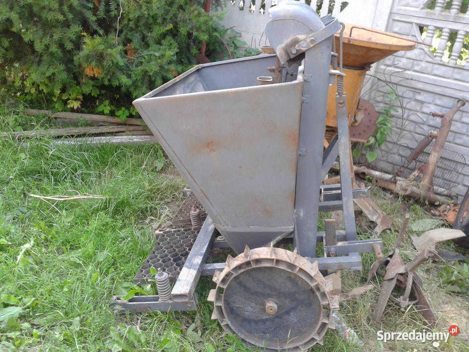 sadzarka do ziemniaków AKPIL Nowa Słupia