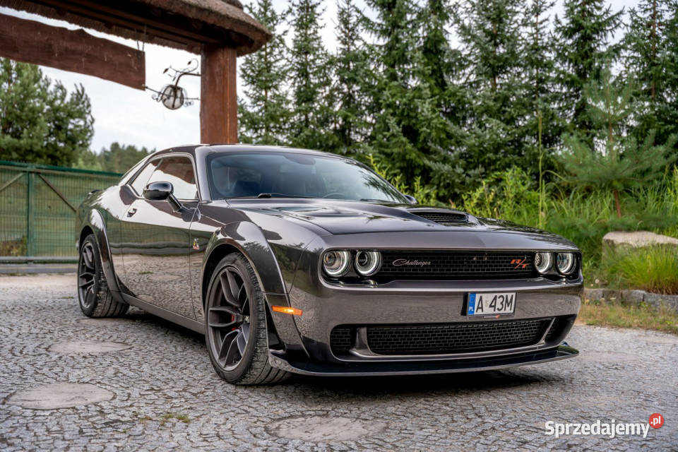 Dodge Challenger RT Scat Pack 64 V8 HEMI 492