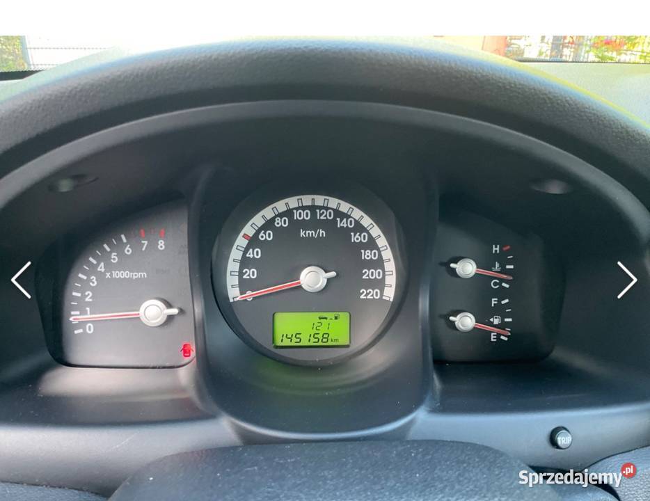 KIA SPORTAGE 4x4 20 benz 141 klimatronic alu relingi dachowe