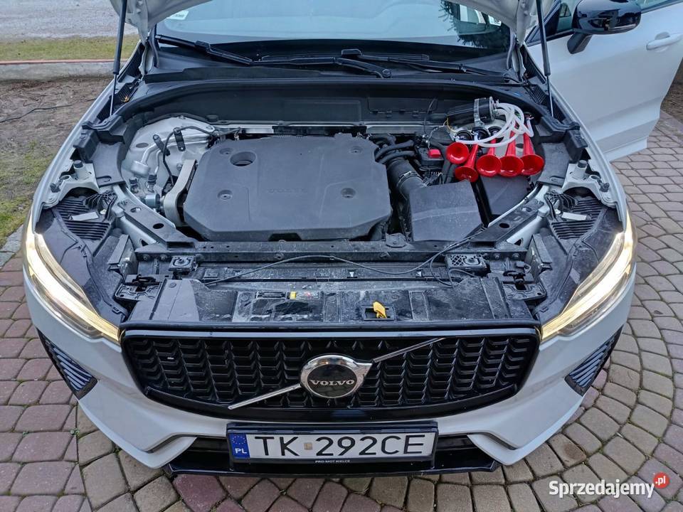 VOLVO XC 60 B4 PLUS DARK 2022 SALON 1 WLAŚCICIEL świętokrzyskie Kielce