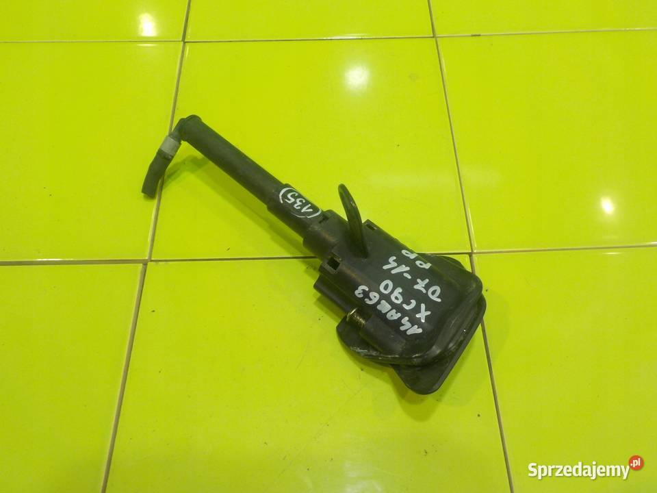 VOLVO XC90 I LIFT 24 D5 10r 5D spryskiwacz lampy