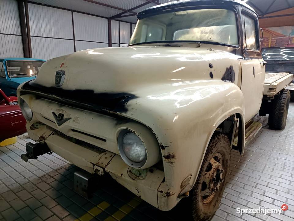 Ford F350 V8 faktura VAT Rok produkcji 1956 F350 lubelskie Zamość