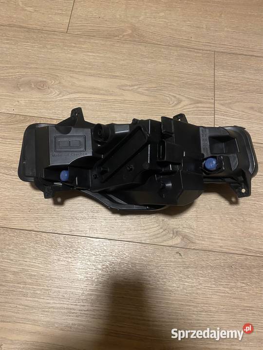 Halogen Led lewy Skoda Octavia IV