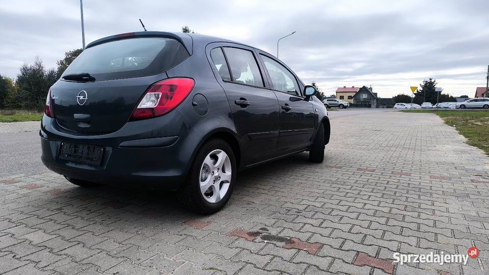 Opel corsa D 12 benzyna 2007 Radom sprzedam