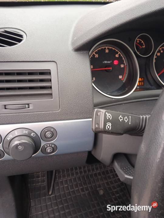 Sprzedam Opel Astra GTC CD sprzedam