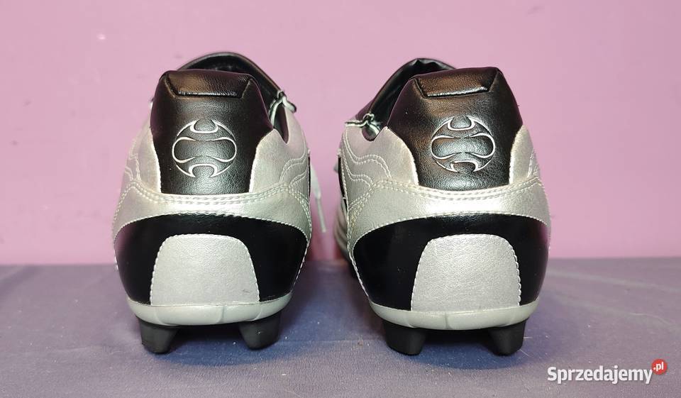 Adidas TRAXION FG korki piłkarskie nowe rozmiar Jasień
