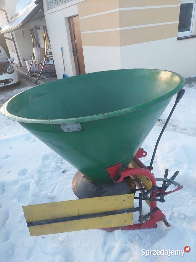 Lejek rozsiewacz siewnik nieuszkodzony Rozsiewacze nawozów Domaradz