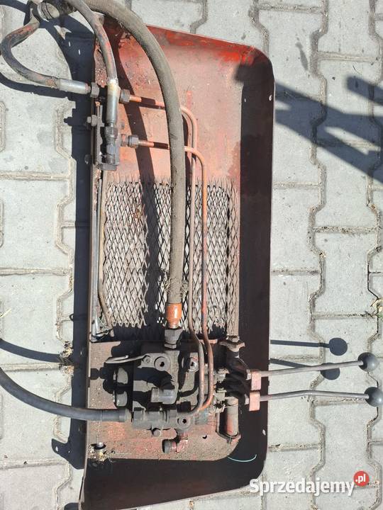 Rozdzielacz hydrauliczny dwusekcyjny z widlaka opolskie Kujakowice Górne