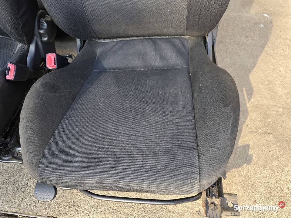 Suzuki Ignis II Subaru MH G3X Justy fotele fotel