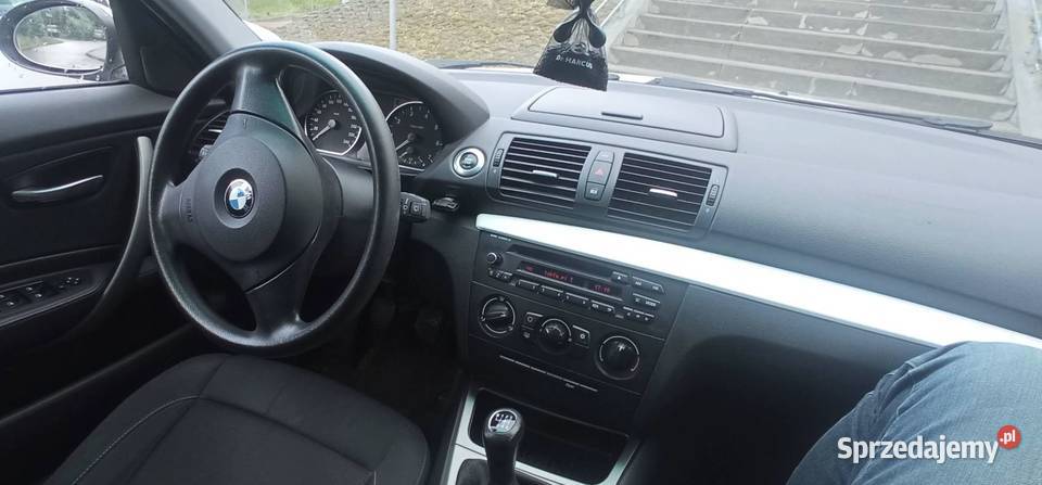Piękna BMW Seria 1 BMW Seria 1 116i Biała śląskie Tarnowskie Góry