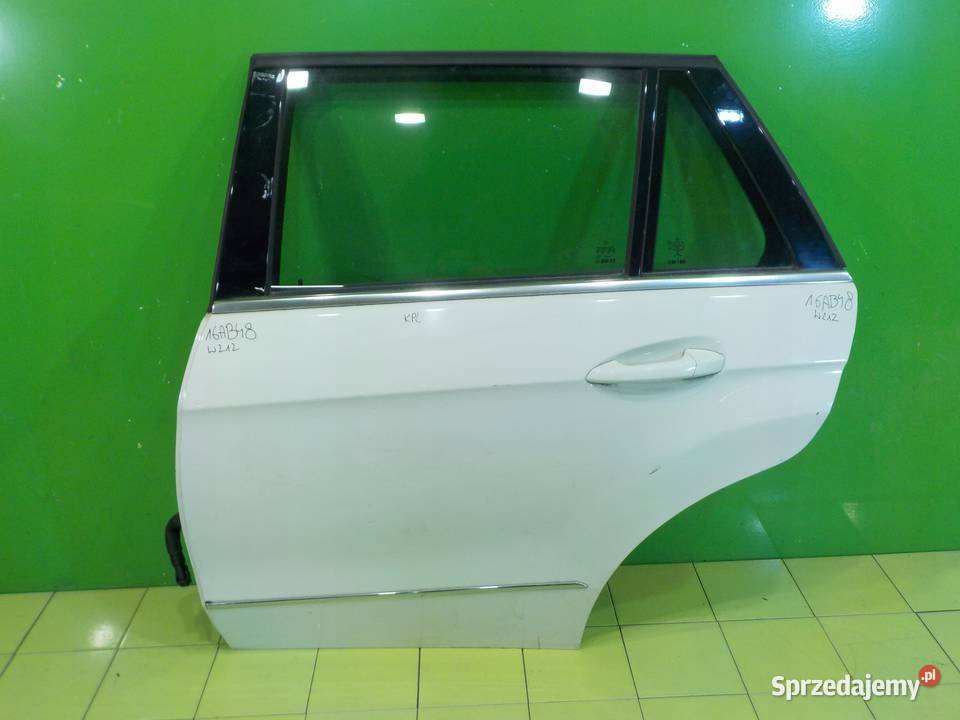 MERCEDES E W212 22 CDI 11r KOMBI drzwi lewe tyl Suków