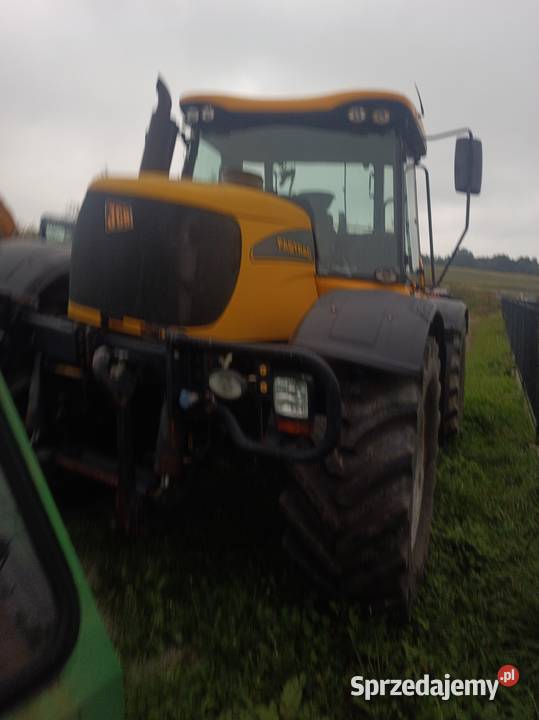 Ciagnik JCB Fastrack 3220 Rolnictwo Świdnica