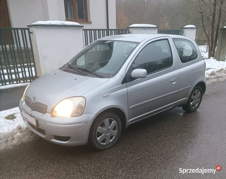 Sprzedam Toyota Yaris I FL 14D d4d 2004r wielofunkcyjna kierownica Motoryzacja Brodnica