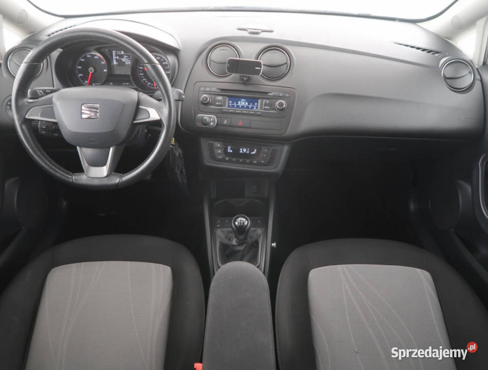Seat Ibiza 12 TSI radio dolnośląskie Bielany Wrocławskie