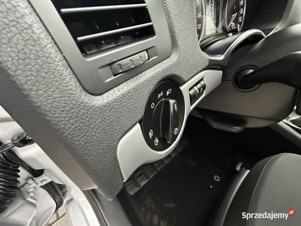 koda Octavia lift bixenon tempomat PDC DRL el ESP Škoda śląskie