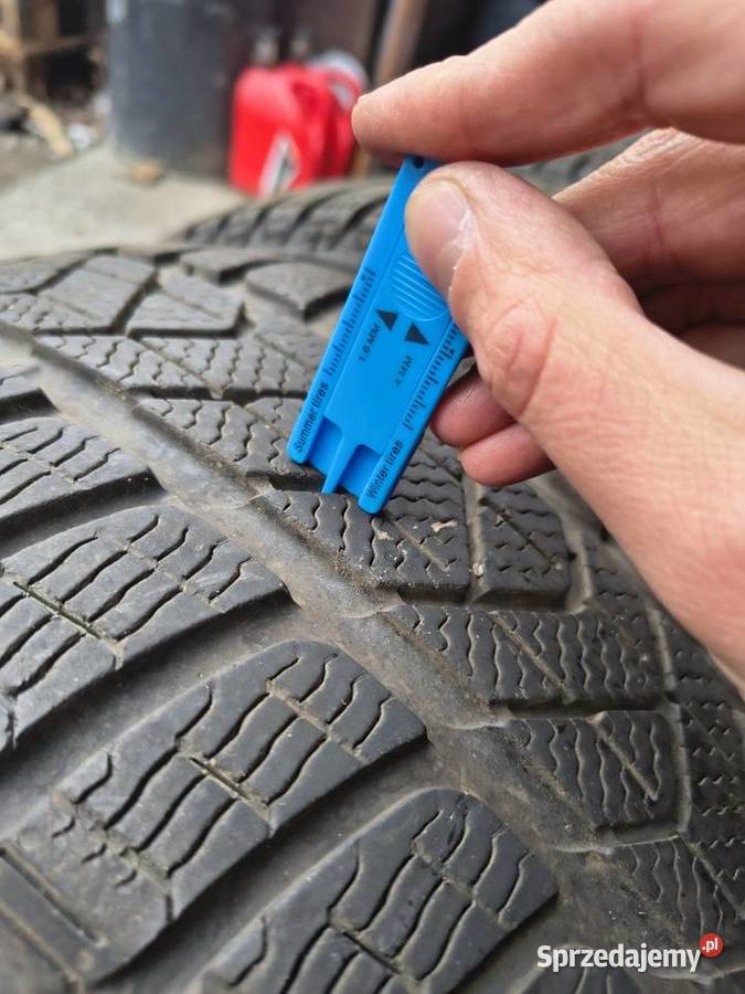 4x Pirelli SOTTOZERO 3 zima MS 205 40 R18 84H zima Bolęcin