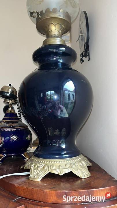 Lampa na żarówkę Kobaltowa podstawa z dekorem z Gdańsk