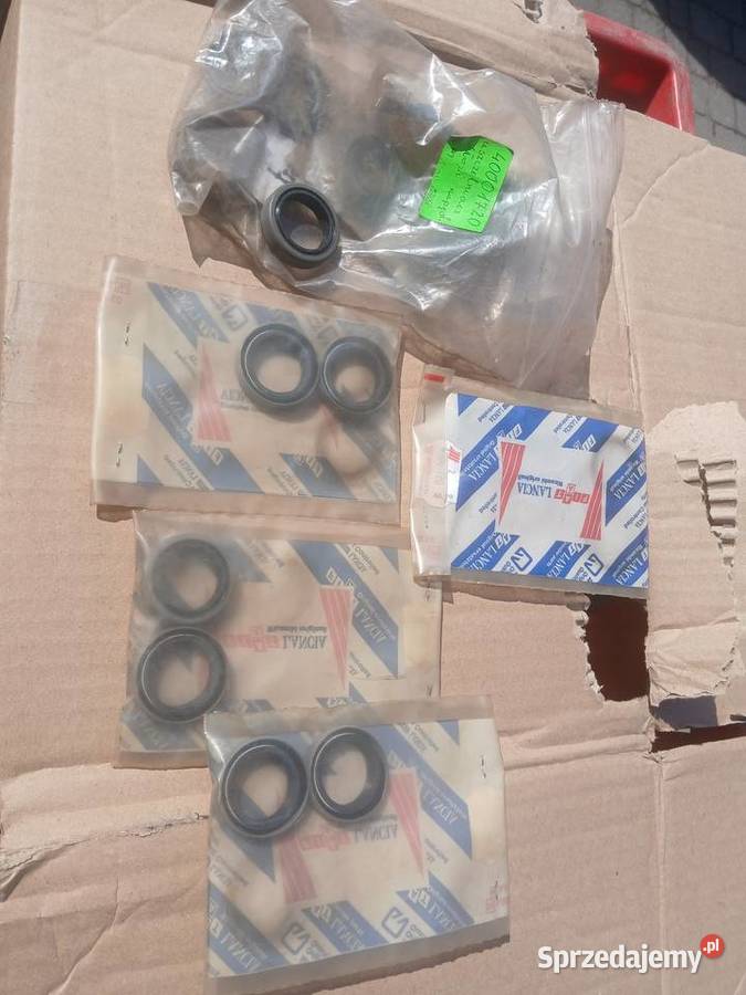 Uszczelniacz półosi napędowych do fiata 126p Części samochodowe Koluszki