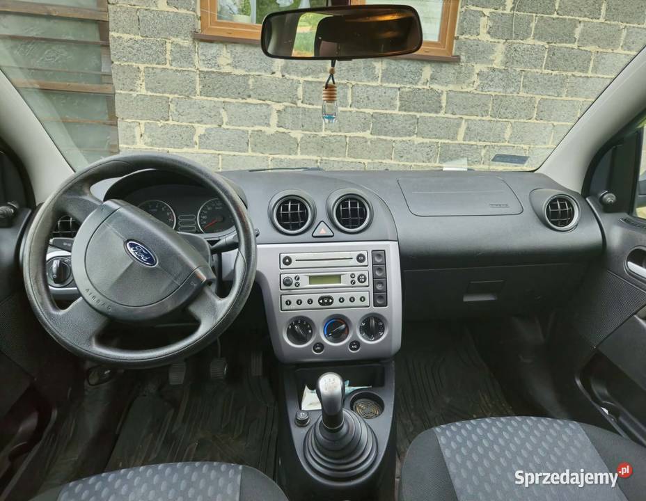 Ford fiesta 13 benzyna Swojczany
